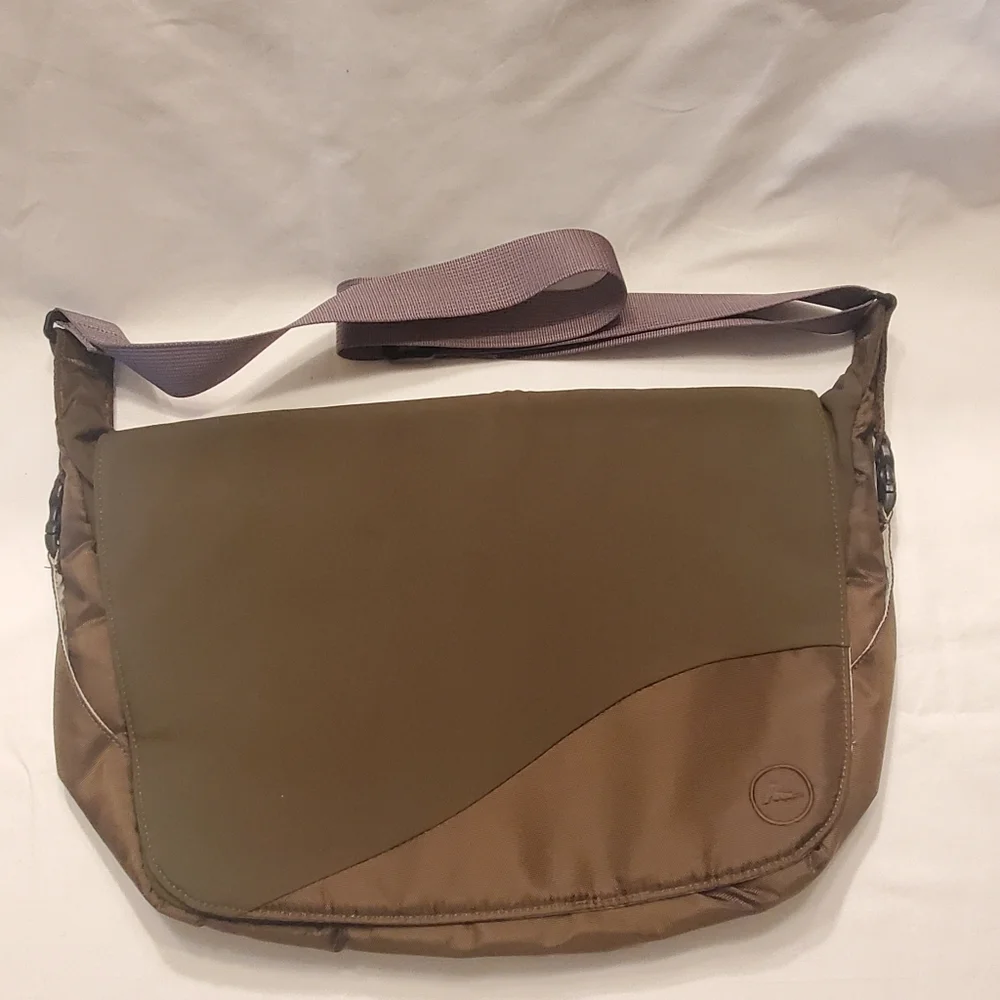 Gregory Messenger Style Courier Bag 15